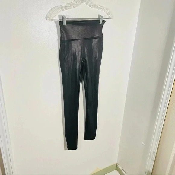SPANX Faux Leather Leggings Black Small - Picture 5 of 7